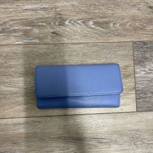 Periwinkle wallet